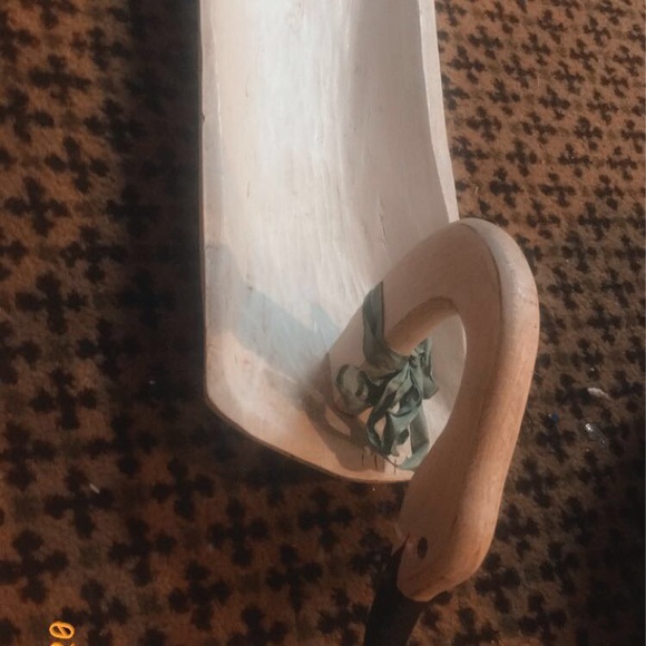 Swan - Picture 4 of 4